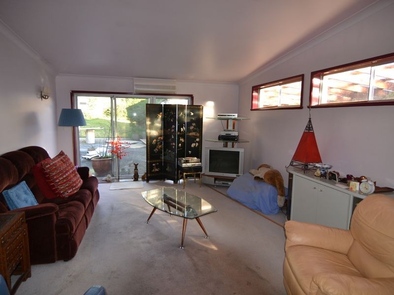 4 Lone Pine Avenue, Lithgow NSW 2790