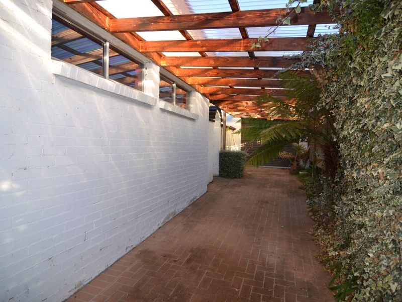 4 Lone Pine Avenue, Lithgow NSW 2790