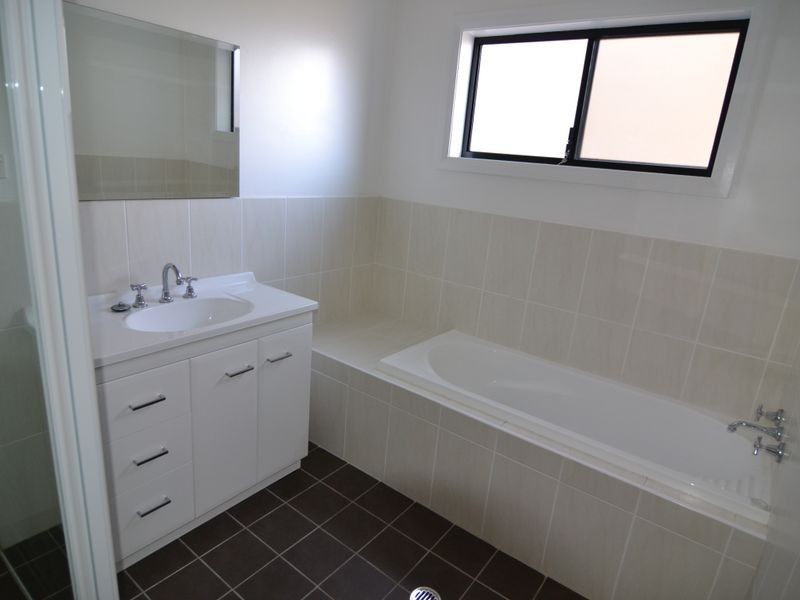 60 Musket Parade, Lithgow NSW 2790