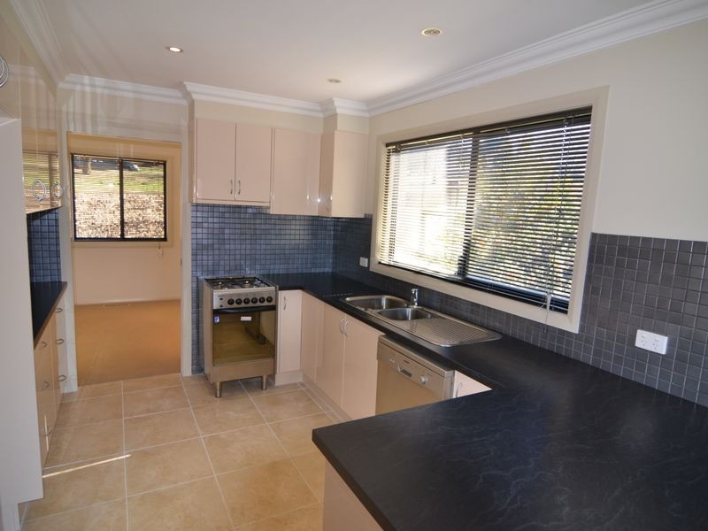 60 Musket Parade, Lithgow NSW 2790