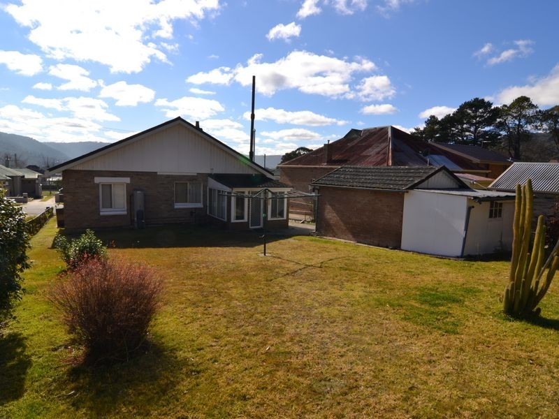 27 Wrights Road, Lithgow NSW 2790