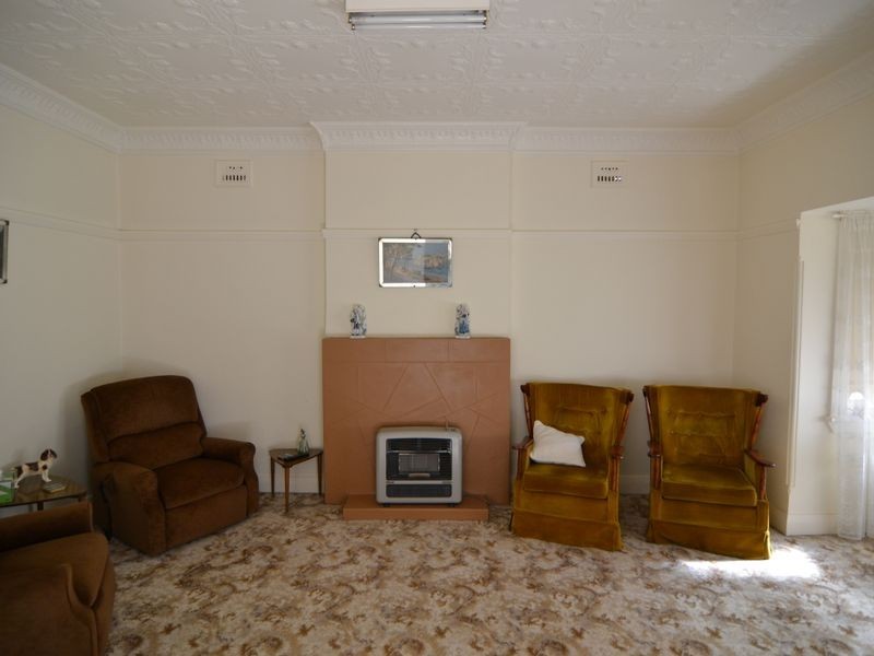 27 Wrights Road, Lithgow NSW 2790