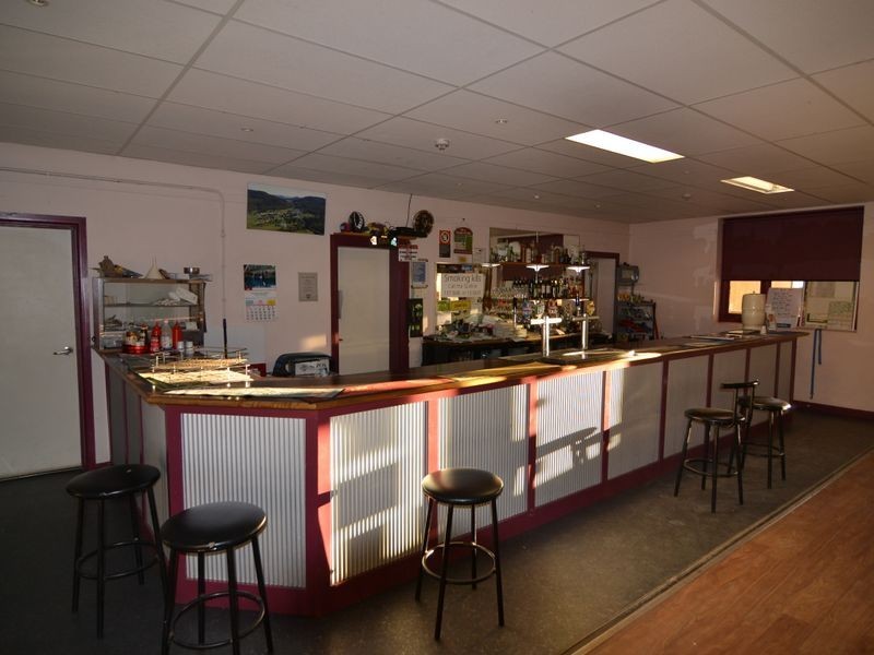 20-22 Castlereagh Highway (Royal Hotel), Cullen Bullen NSW 2790