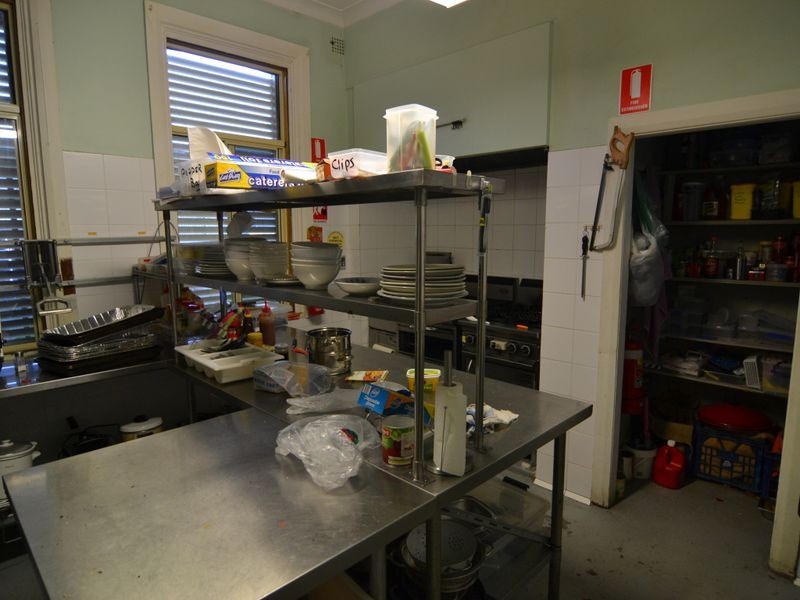 20-22 Castlereagh Highway (Royal Hotel), Cullen Bullen NSW 2790