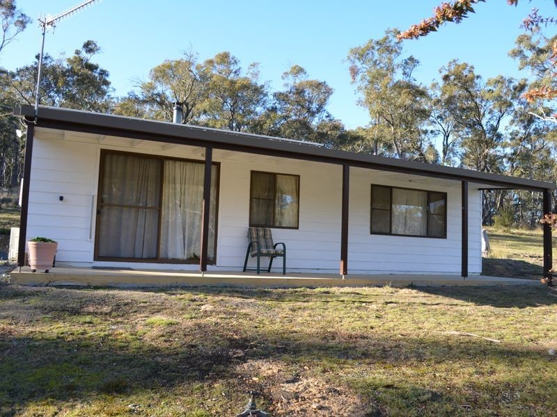 473 Thompsons Creek Road, Pipers Flat NSW 2847
