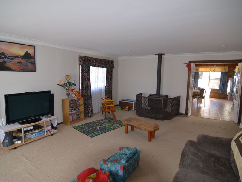 24 Main Street, Portland NSW 2847
