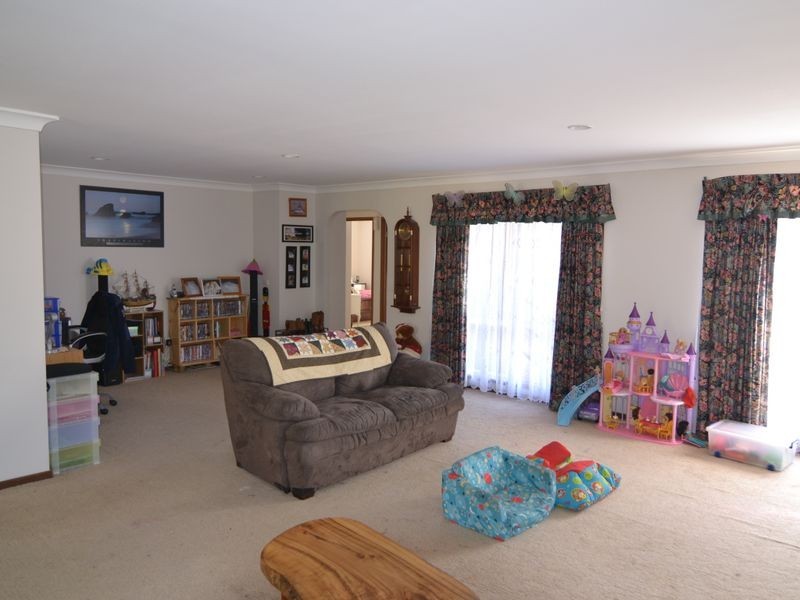 24 Main Street, Portland NSW 2847
