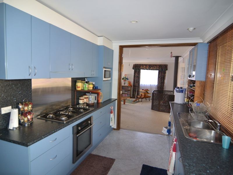 24 Main Street, Portland NSW 2847