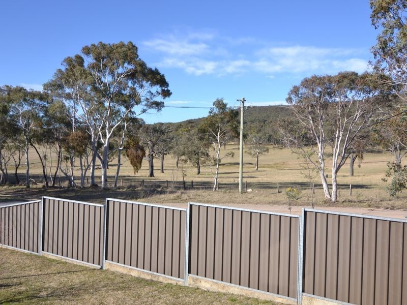 24 Main Street, Portland NSW 2847