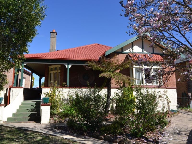 128 Hassans Walls Road, Lithgow NSW 2790