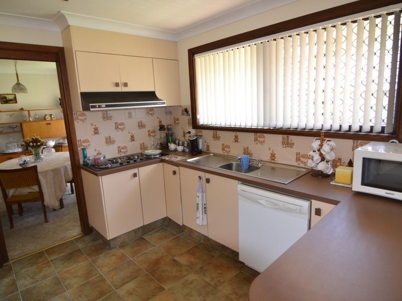 13 Eddy Street, Lithgow NSW 2790