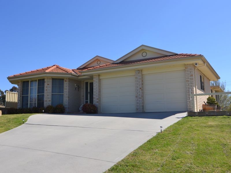 1 Henning Crescent, Wallerawang NSW 2845