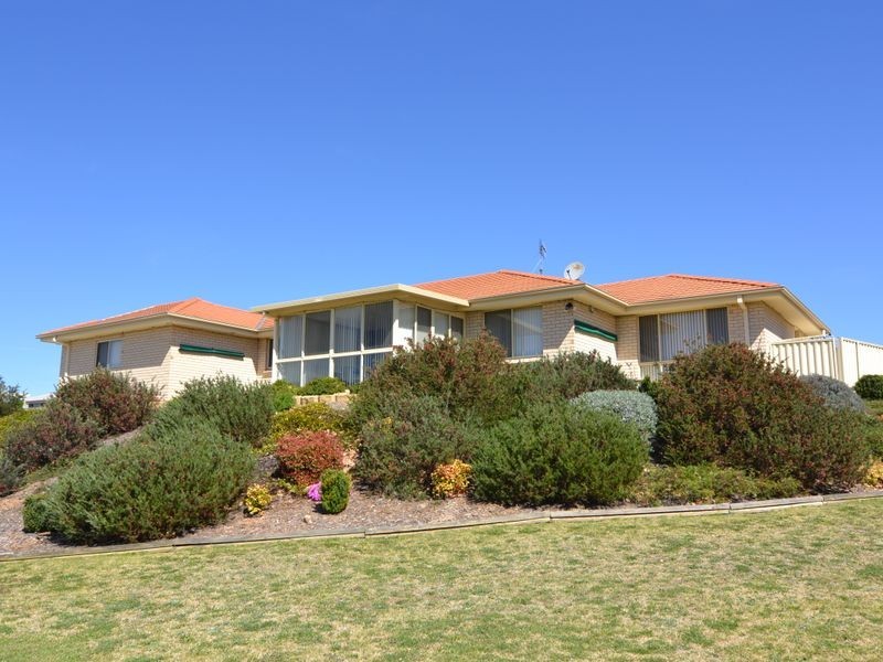 1 Henning Crescent, Wallerawang NSW 2845