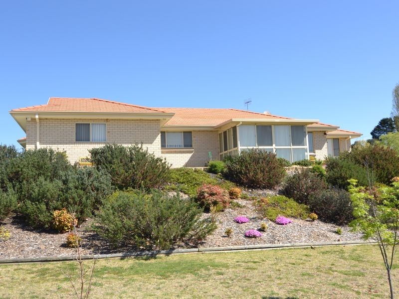 1 Henning Crescent, Wallerawang NSW 2845