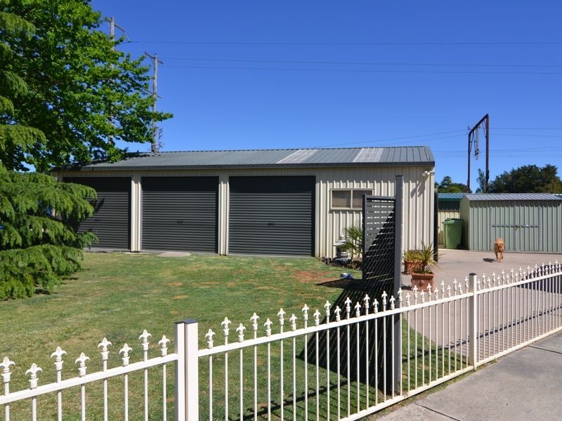 4 Fullagar Avenue, Lithgow NSW 2790