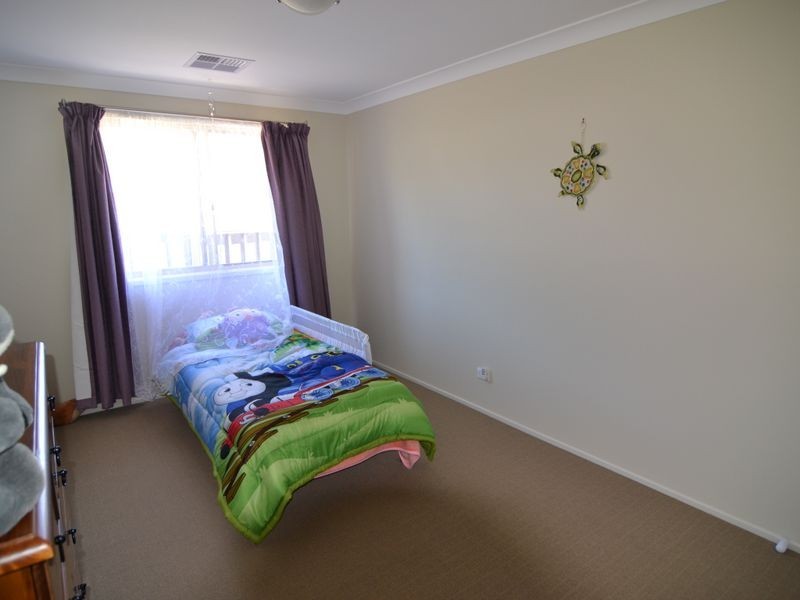 9 Surveyors Way, South Bowenfels NSW 2790