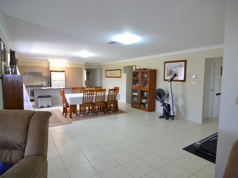 9 Surveyors Way, South Bowenfels NSW 2790