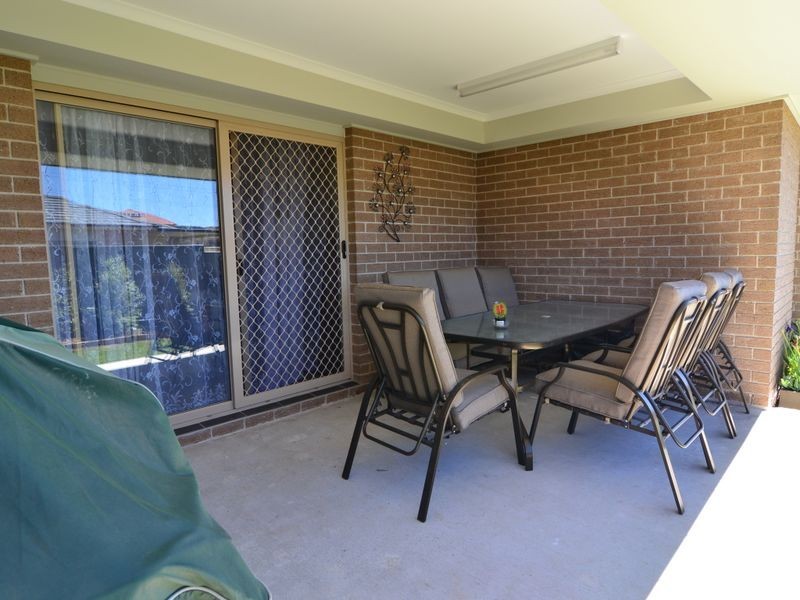 9 Surveyors Way, South Bowenfels NSW 2790