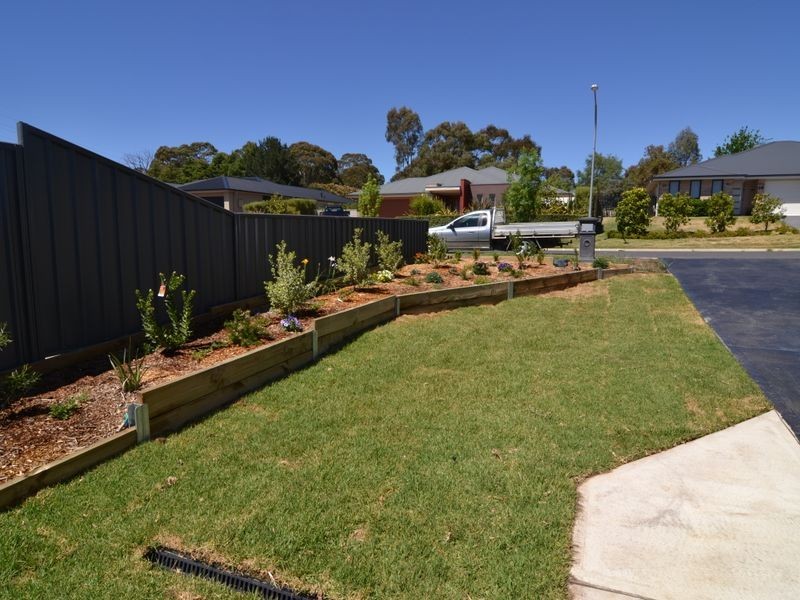 9 Surveyors Way, South Bowenfels NSW 2790