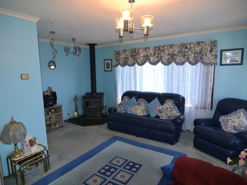 19 Cary Ave, Wallerawang NSW 2845