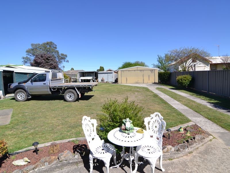 19 Cary Ave, Wallerawang NSW 2845