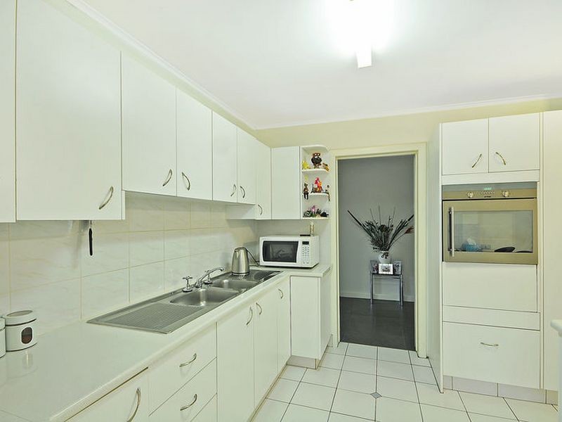 18 Hughes Lane, Marrangaroo NSW 2790