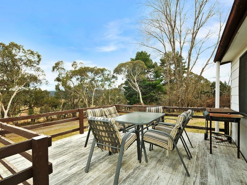 18 Hughes Lane, Marrangaroo NSW 2790