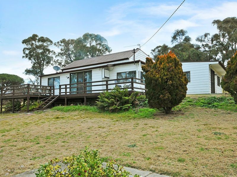 18 Hughes Lane, Marrangaroo NSW 2790