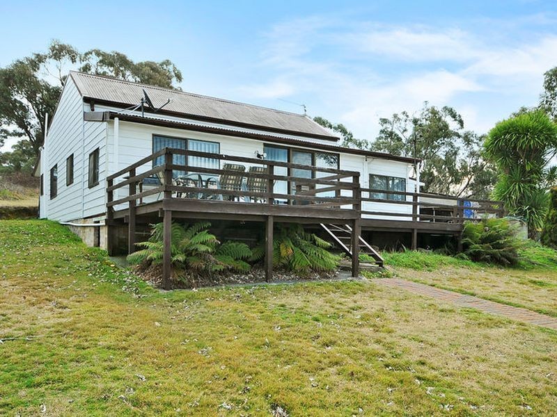 18 Hughes Lane, Marrangaroo NSW 2790