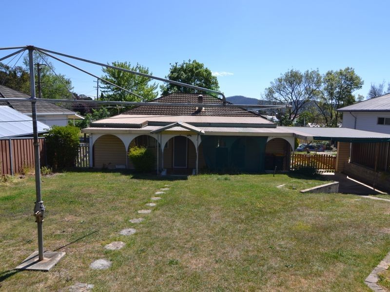 16 Vickers Street, Lithgow NSW 2790