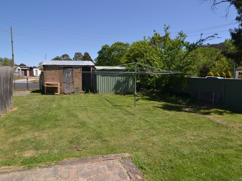 4 Sandford Avenue, Lithgow NSW 2790