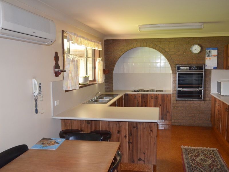 296 Thompsons Creek Road, Pipers Flat NSW 2847