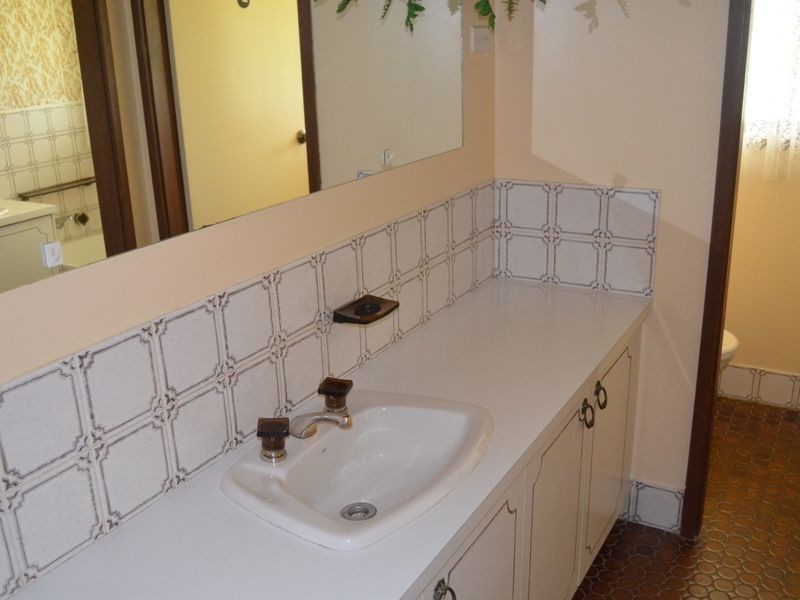 296 Thompsons Creek Road, Pipers Flat NSW 2847