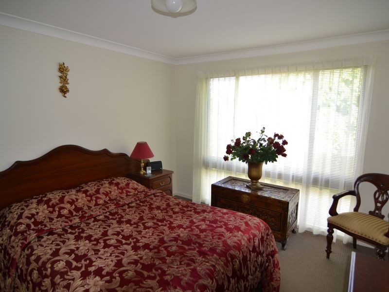 34 Enfield Ave, Lithgow NSW 2790