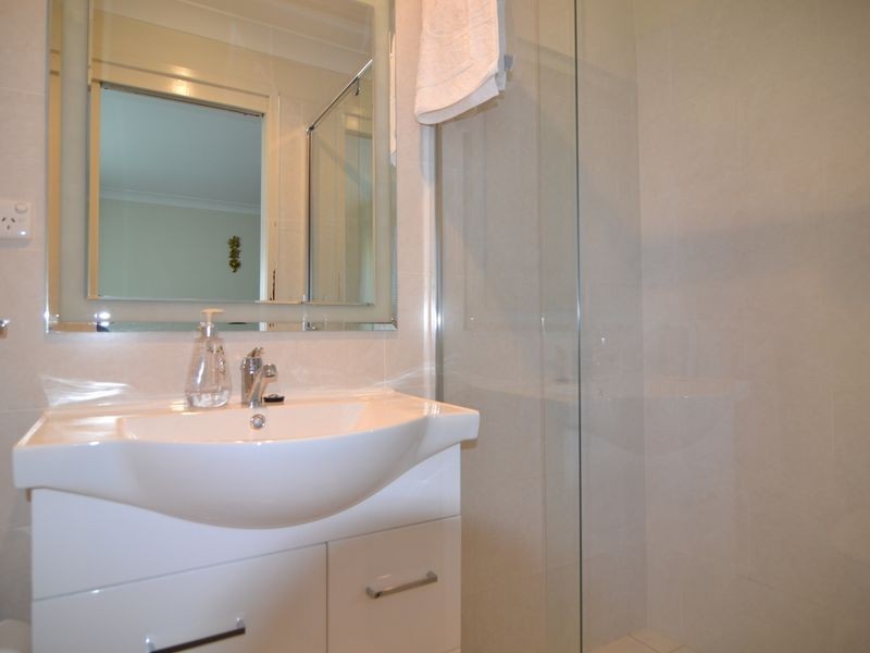 34 Enfield Ave, Lithgow NSW 2790