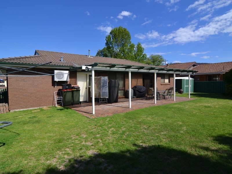34 Enfield Ave, Lithgow NSW 2790