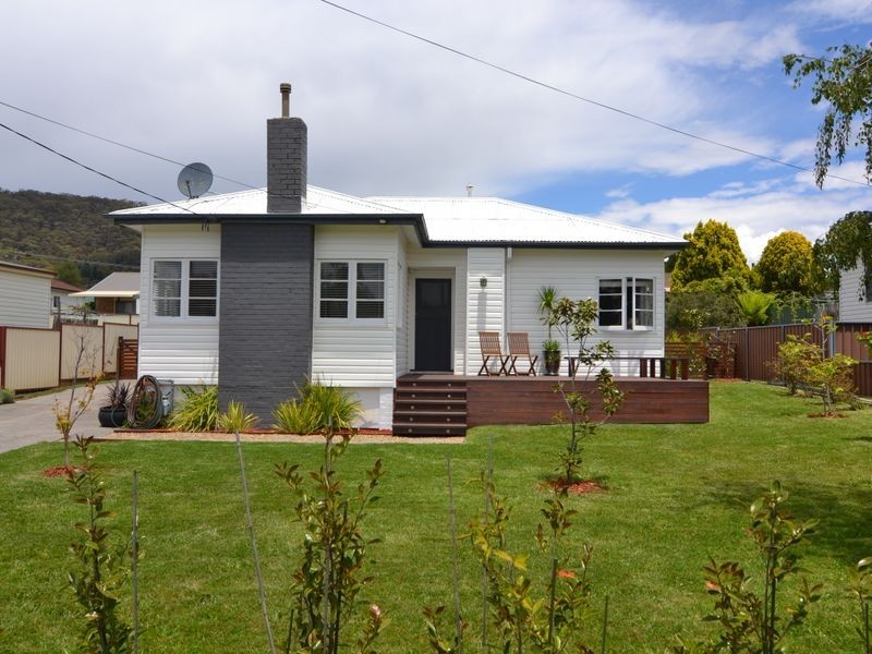 10 Tobruk Street, Lithgow NSW 2790