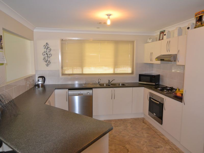 13 Munjowee Circle, Lithgow NSW 2790