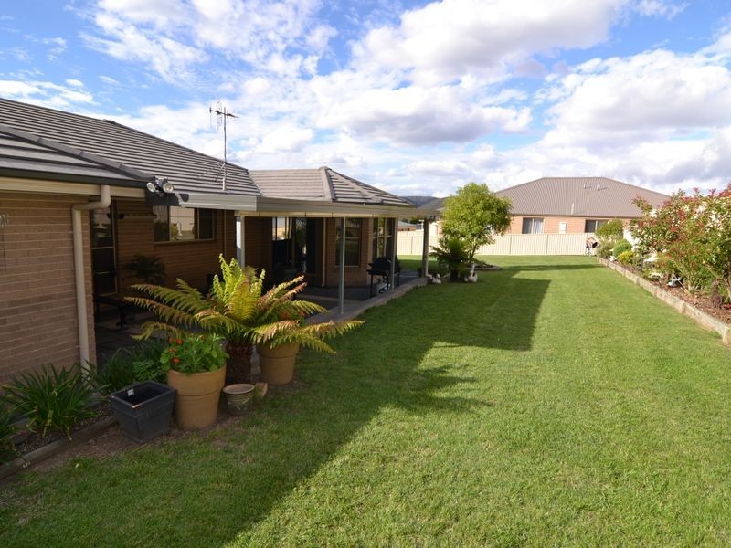 13 Munjowee Circle, Lithgow NSW 2790