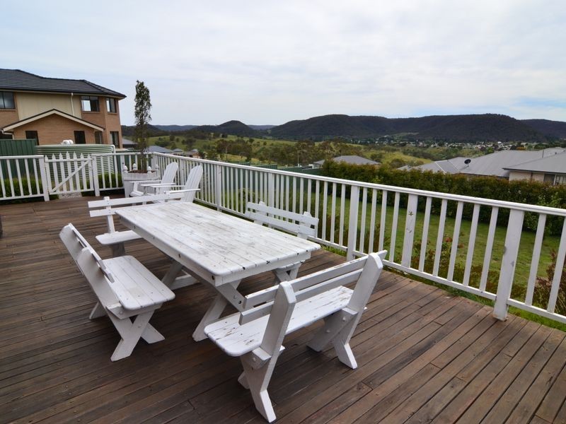 25 Hillcrest Ave, Lithgow NSW 2790