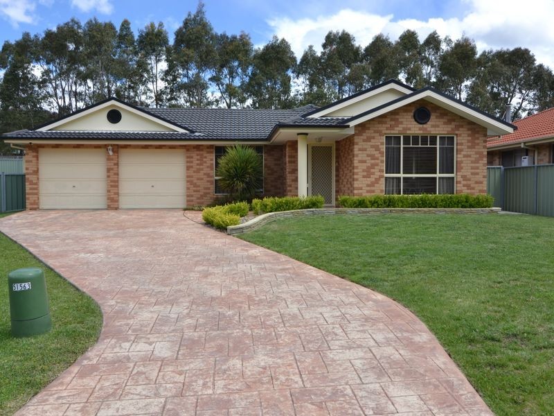 8 Mortlock Close, Lithgow NSW 2790