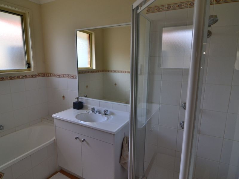 8 Mortlock Close, Lithgow NSW 2790