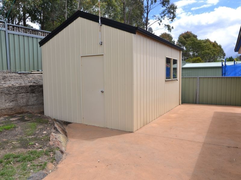 8 Mortlock Close, Lithgow NSW 2790