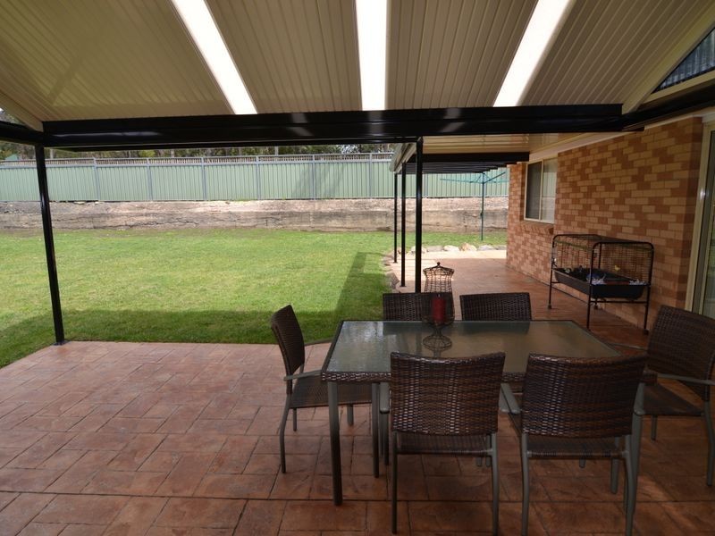 8 Mortlock Close, Lithgow NSW 2790