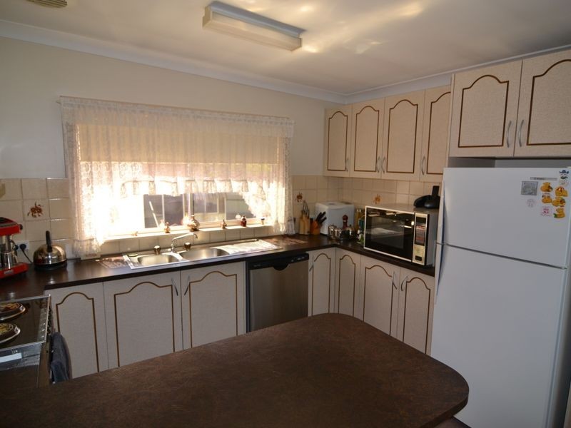 24 Cooerwull Road, Lithgow NSW 2790