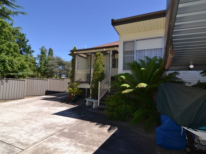 24 Cooerwull Road, Lithgow NSW 2790