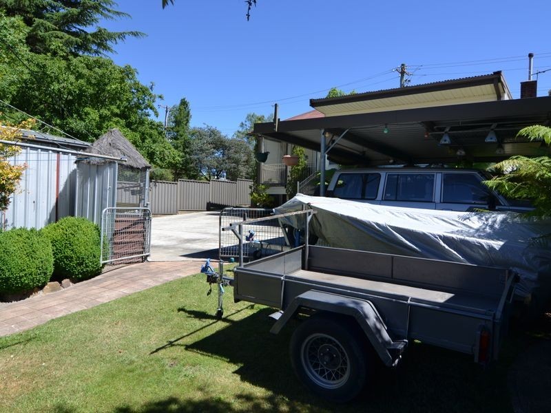 24 Cooerwull Road, Lithgow NSW 2790