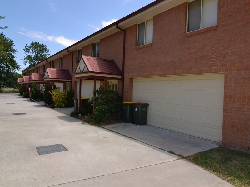 2/9 Coalbrook Street, Lithgow NSW 2790