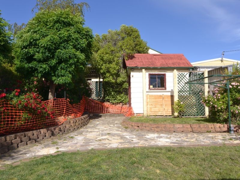 13 Padley Street, Lithgow NSW 2790