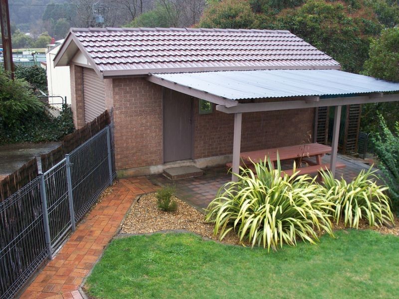 32 Bells Road, Lithgow NSW 2790